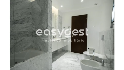 Apartamento T6 para Venda em Sé Nova, Santa Cruz, Almedina e São Bartolomeu