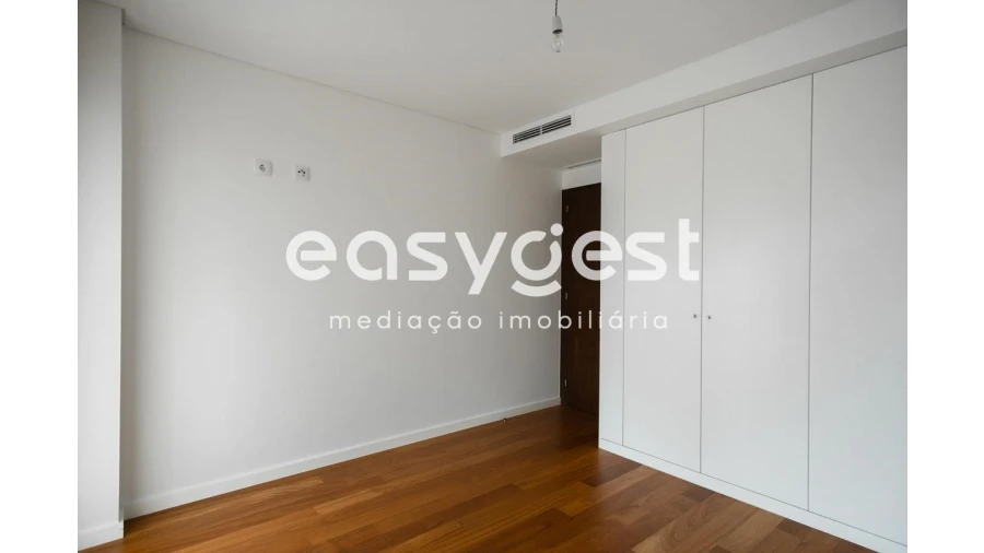 Apartamento T6 para Venda em Sé Nova, Santa Cruz, Almedina e São Bartolomeu Foto 16