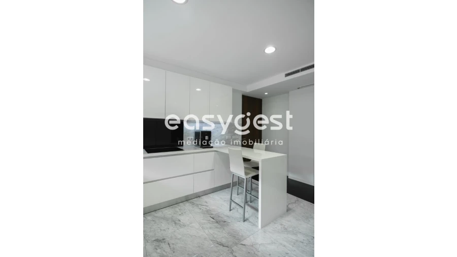 Apartamento T6 para Venda em Sé Nova, Santa Cruz, Almedina e São Bartolomeu Foto 25