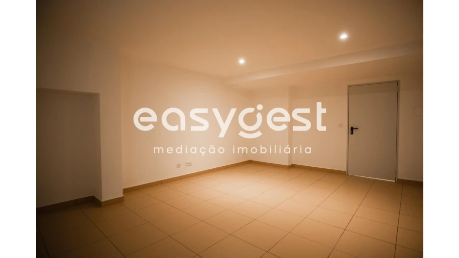 Apartamento T6 para Venda em Sé Nova, Santa Cruz, Almedina e São Bartolomeu Foto 31