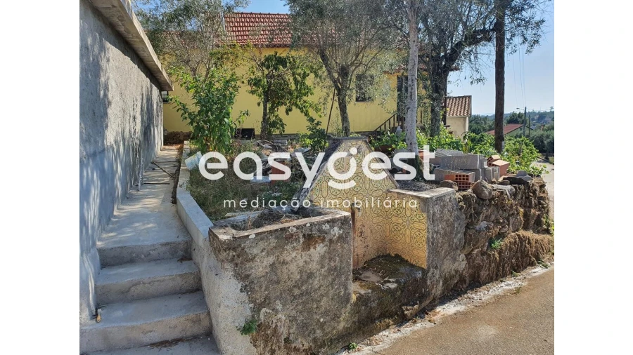 Moradia T2 para Venda em Lourosa Foto 5