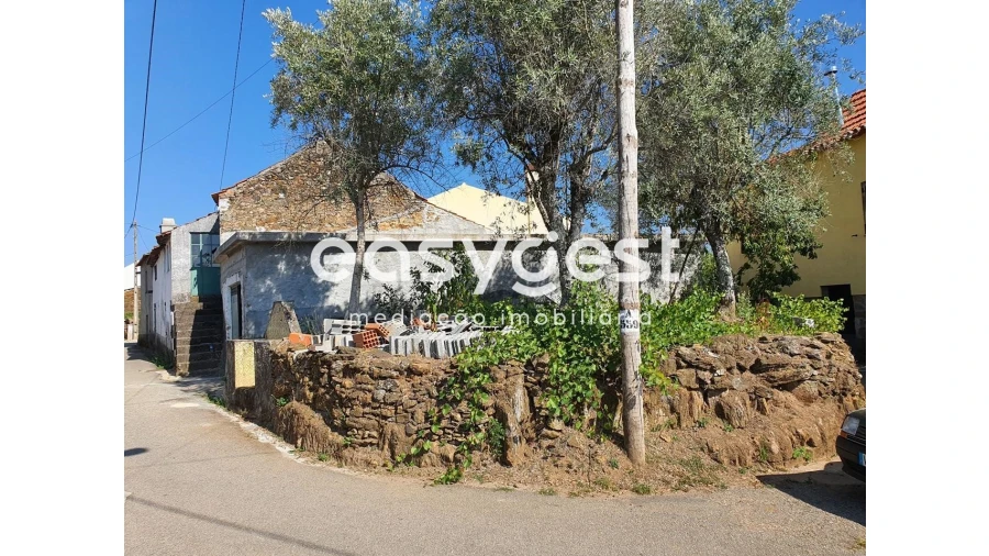 Moradia T2 para Venda em Lourosa Foto 7