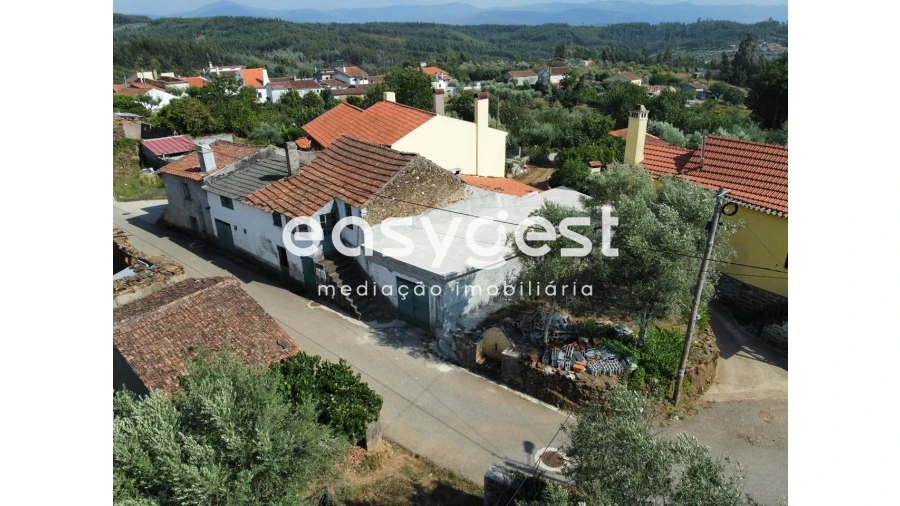 Moradia T2 para Venda em Lourosa Foto 8