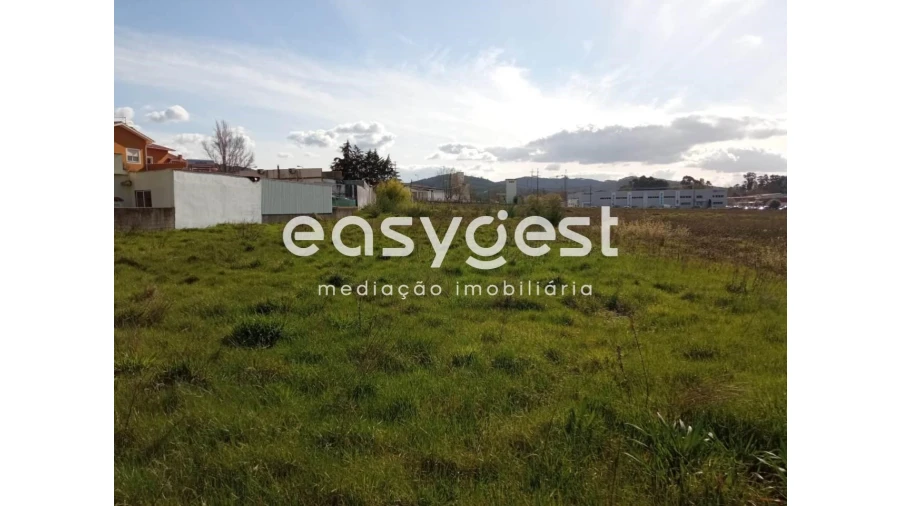 Terreno para Venda em Miranda do Corvo Foto 2