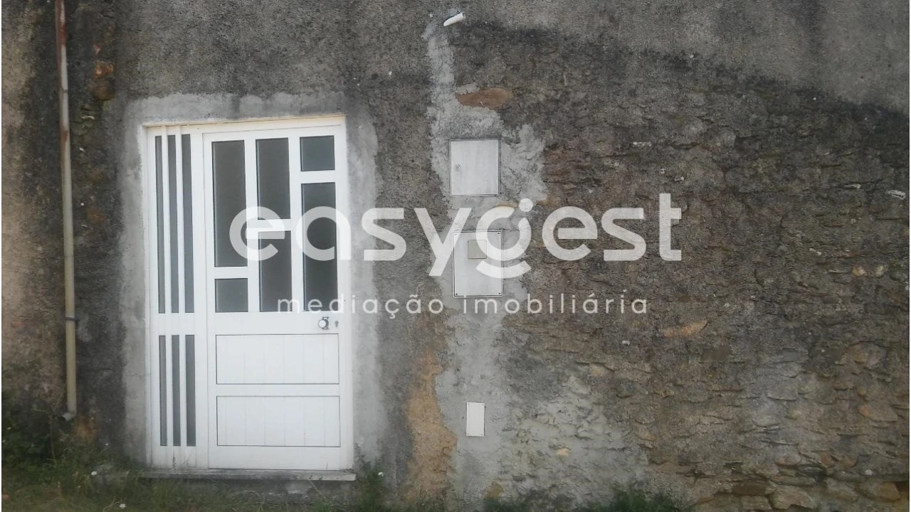 Moradia T1 para Venda em Secarias Foto 6