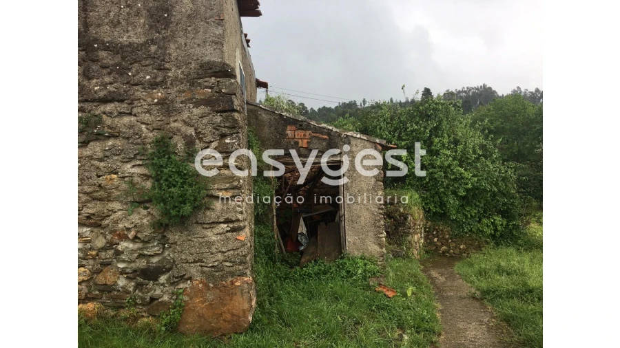 Moradia T1 para Venda em Secarias Foto 2