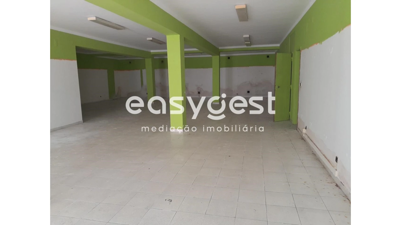 Loja para Venda em Beja (Santiago Maior e São João Baptista) Foto 3