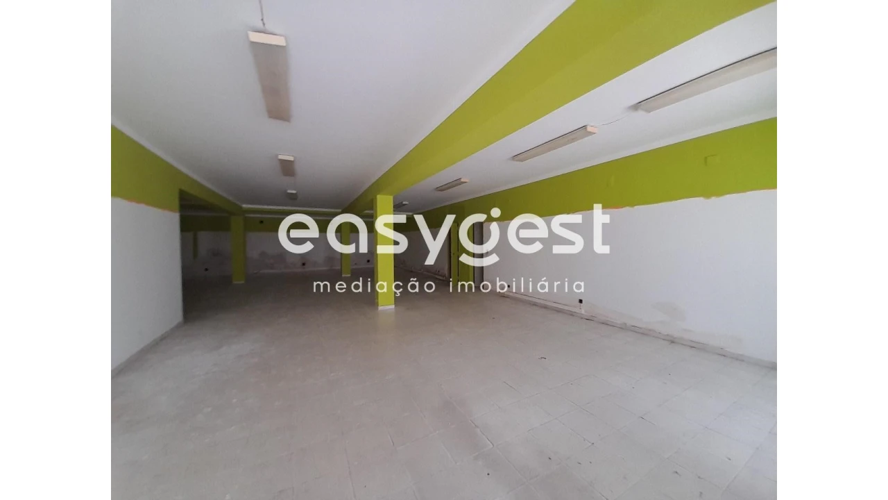 Loja para Venda em Beja (Santiago Maior e São João Baptista) Foto 12