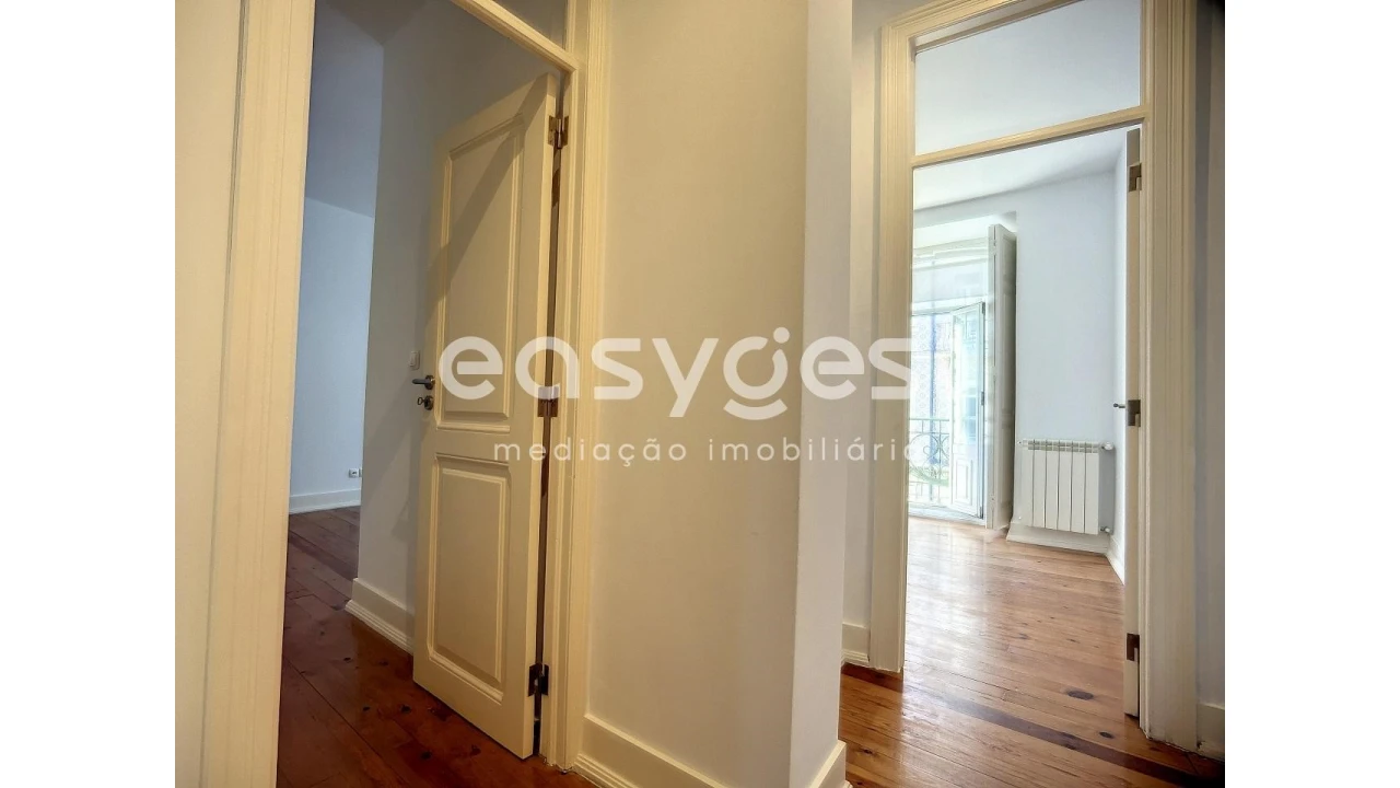 Apartamento T4 para Venda em Arroios Foto 7