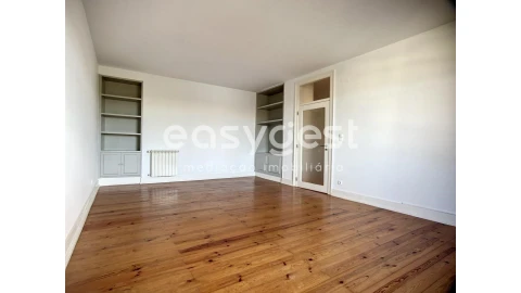 Apartamento T4 para Venda em Arroios