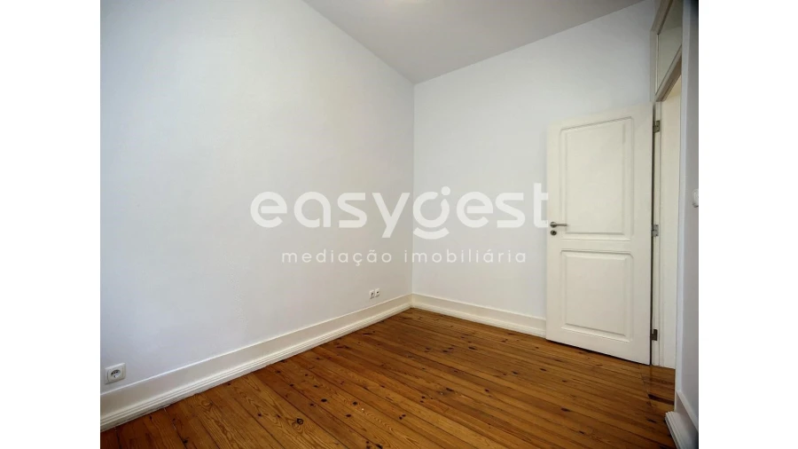 Apartamento T4 para Venda em Arroios Foto 12