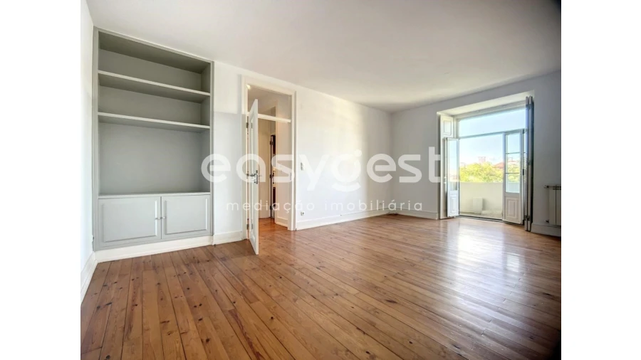 Apartamento T4 para Venda em Arroios Foto 16
