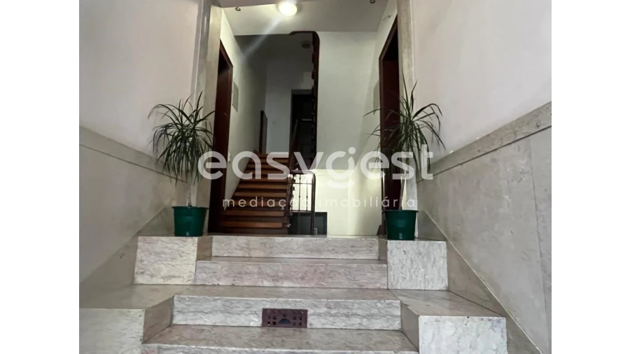 Apartamento T4 para Venda em Arroios Foto 27