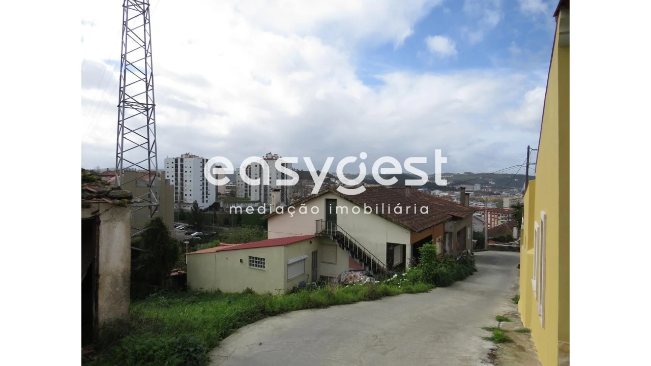 Terreno para Venda em Santo Antonio dos Olivais Foto 5