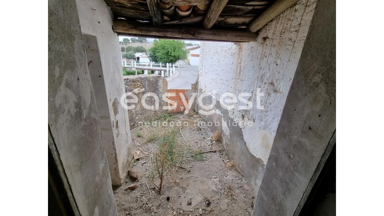 Moradia T2 para Venda em Safara e Santo Aleixo da Restauração Foto 7