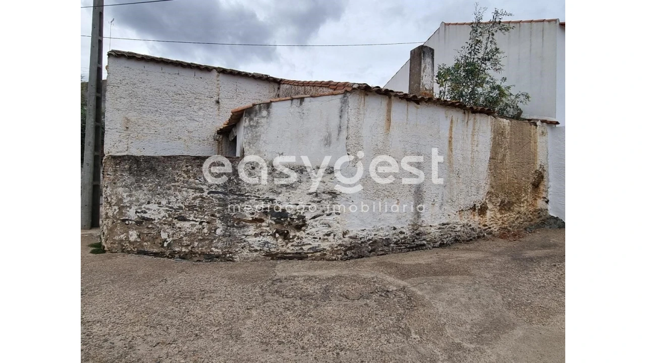 Moradia T2 para Venda em Safara e Santo Aleixo da Restauração Foto 11