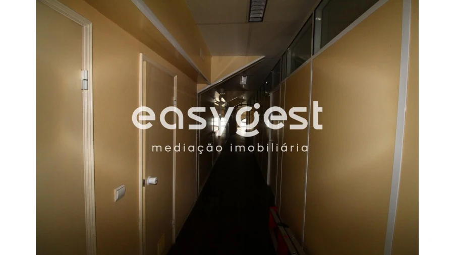 Escritório para Venda em Taveiro, Ameal e Arzila Foto 4