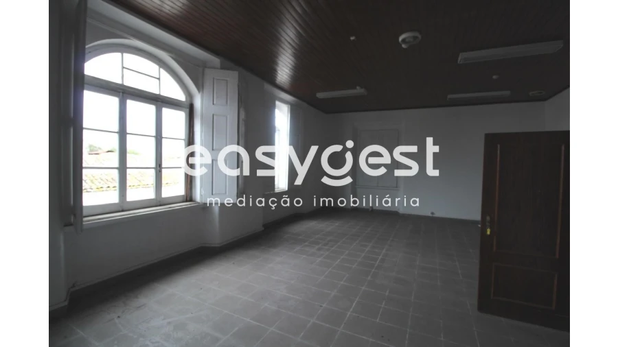 Escritório para Venda em Taveiro, Ameal e Arzila Foto 8