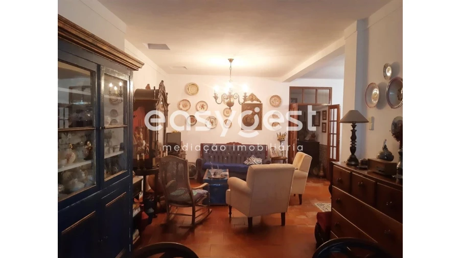 Moradia T4 para Venda em Cabeça Gorda