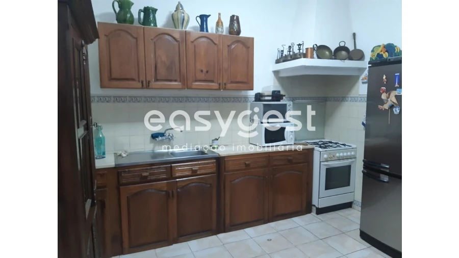 Moradia T4 para Venda em Cabeça Gorda Foto 3