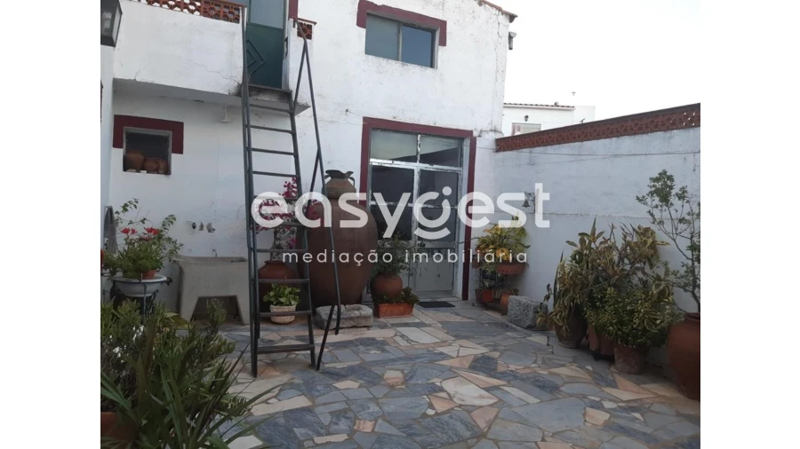 Moradia T4 para Venda em Cabeça Gorda Foto 9