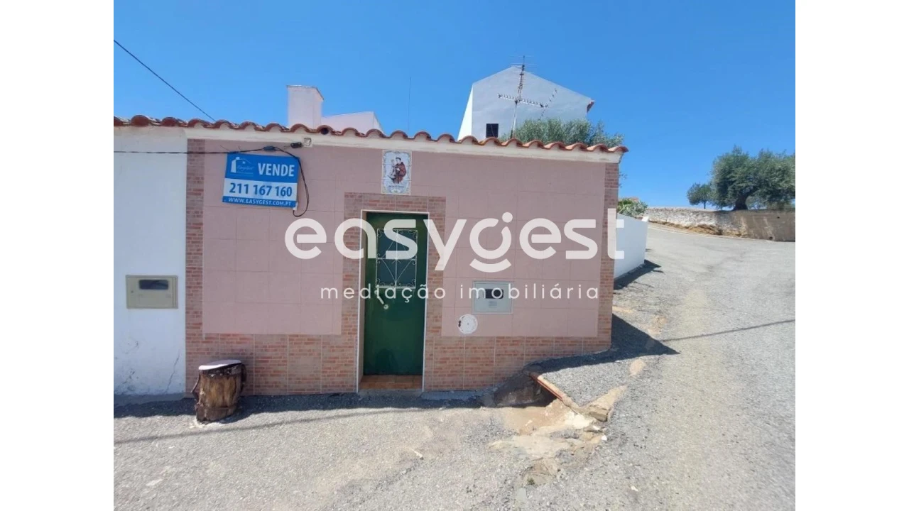 Moradia T1 para Venda em Santa Cruz Foto 1