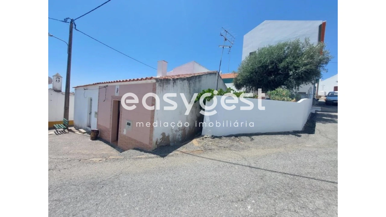 Moradia T1 para Venda em Santa Cruz Foto 2