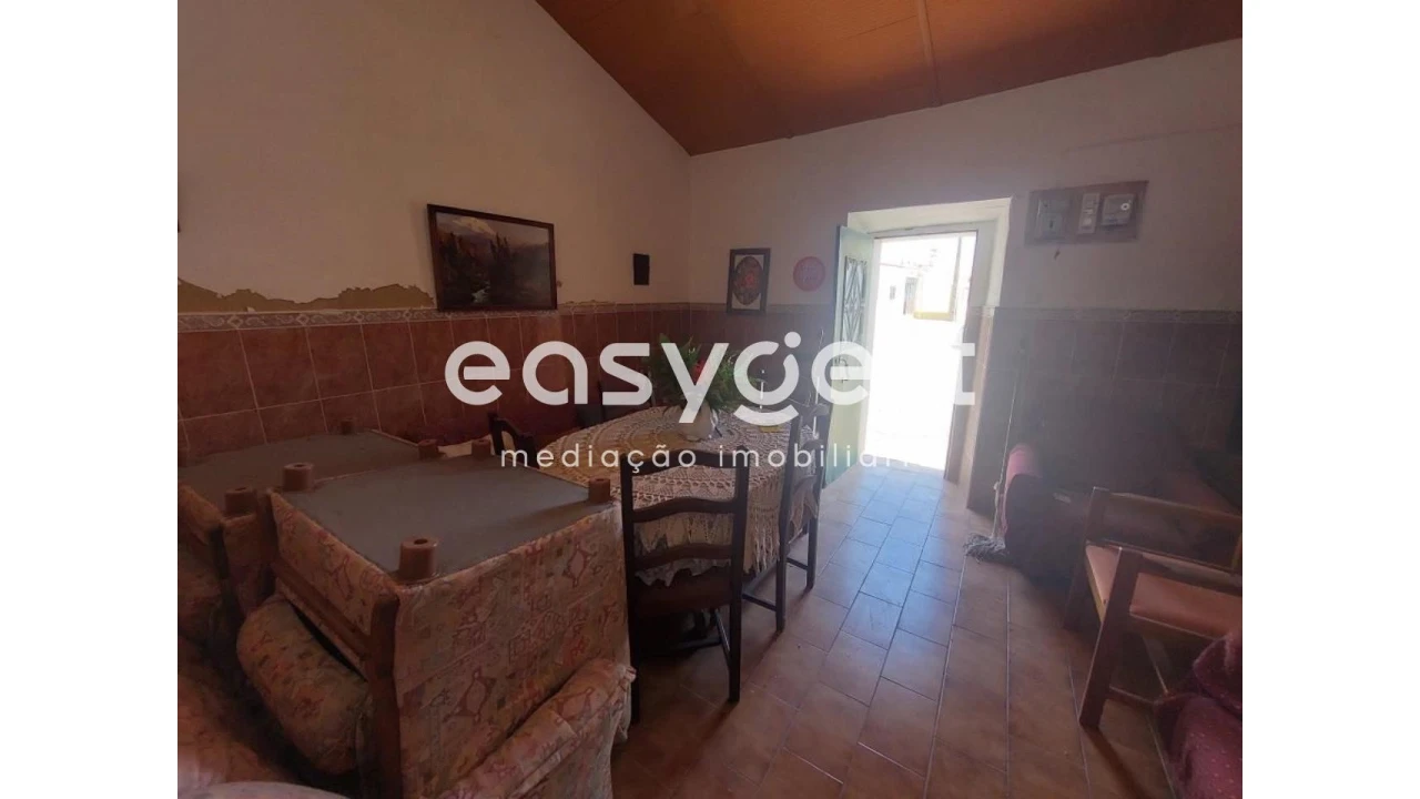 Moradia T1 para Venda em Santa Cruz Foto 13