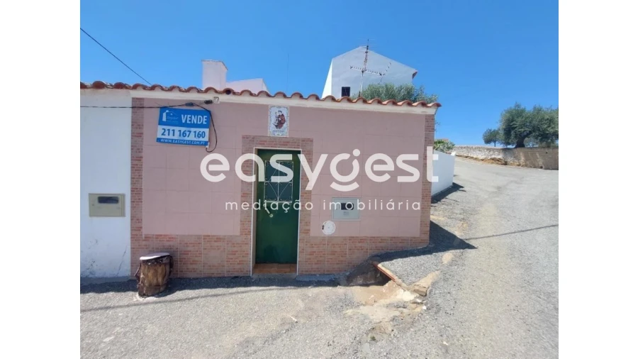 Moradia T1 para Venda em Santa Cruz