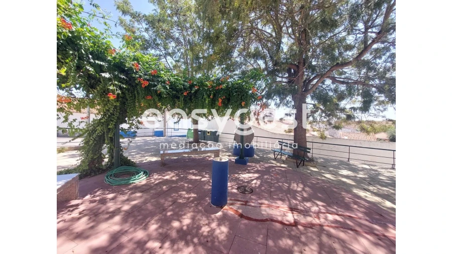 Moradia T1 para Venda em Santa Cruz Foto 17