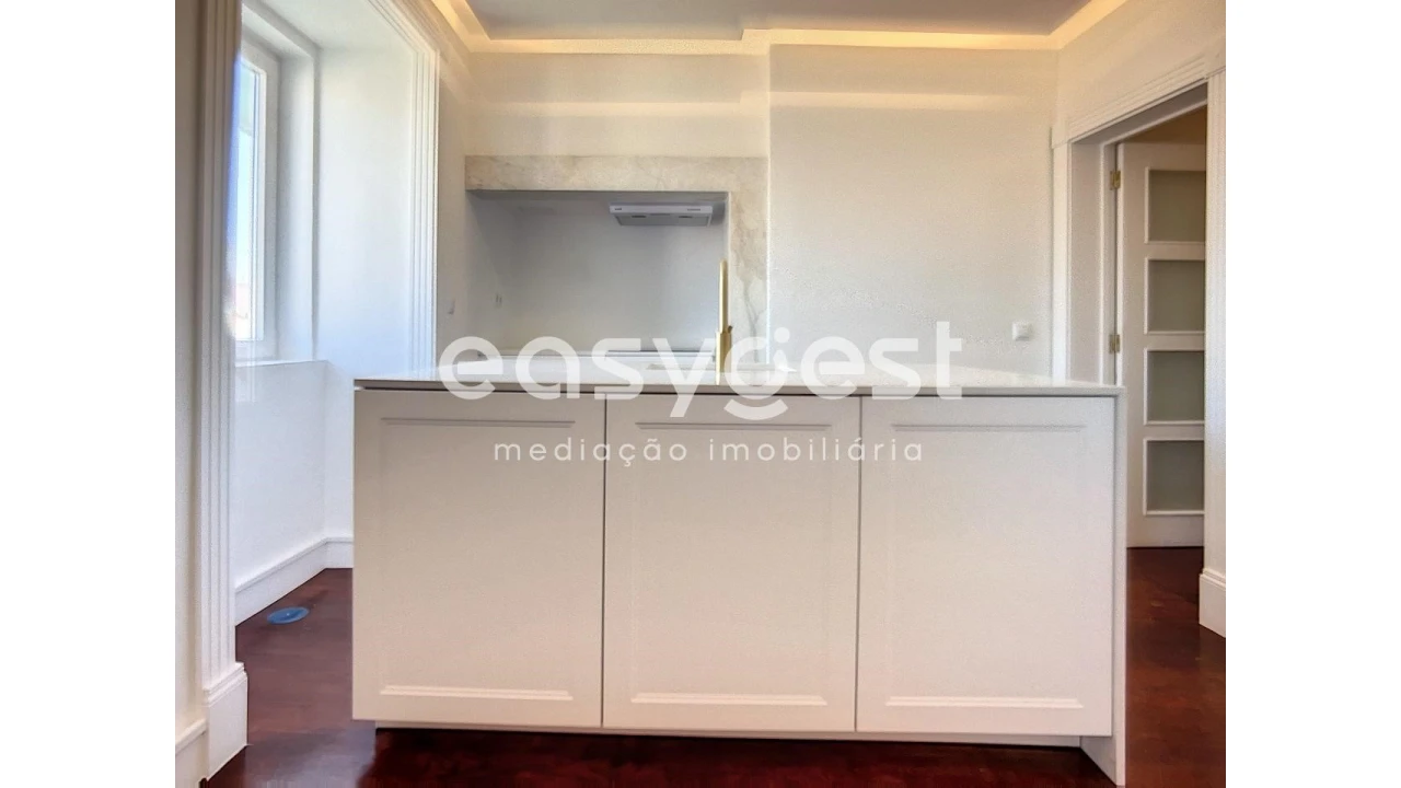 Apartamento T3 para Venda em Santa Maria Maior Foto 7