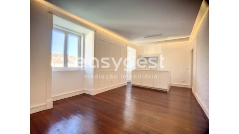 Apartamento T3 para Venda em Santa Maria Maior