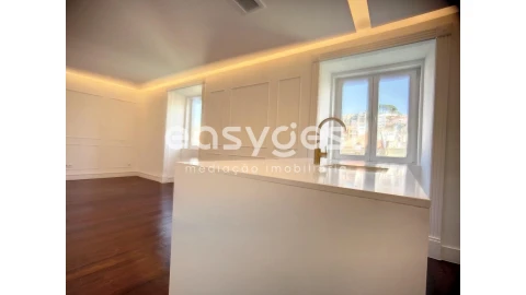 Apartamento T3 para Venda em Santa Maria Maior