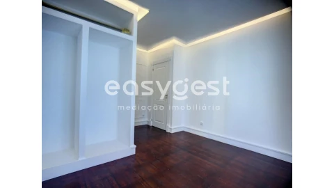 Apartamento T3 para Venda em Santa Maria Maior