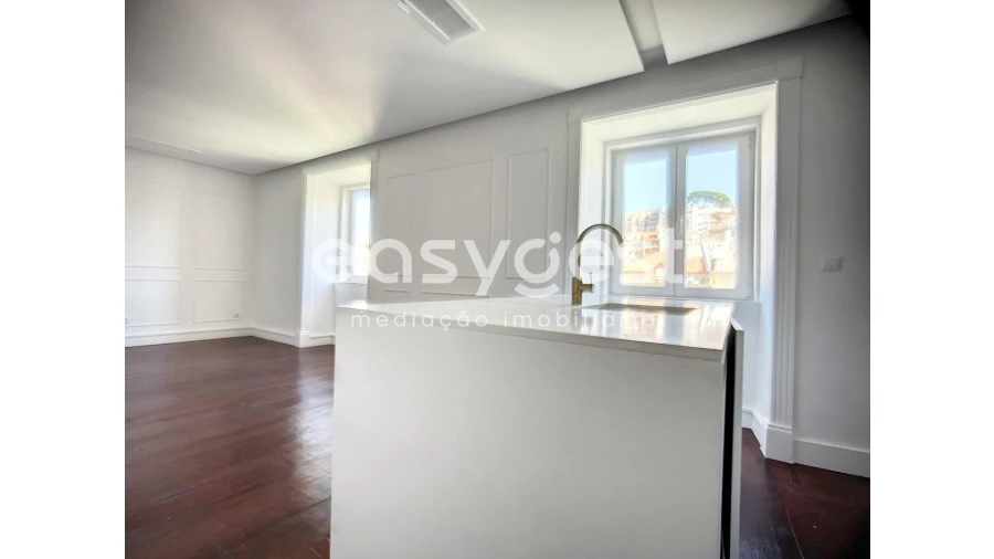 Apartamento T3 para Venda em Santa Maria Maior Foto 5