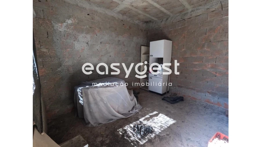 Moradia T4 para Venda em Cuba Foto 8