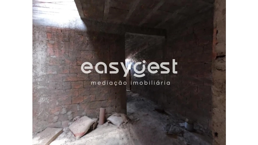 Moradia T4 para Venda em Cuba Foto 12