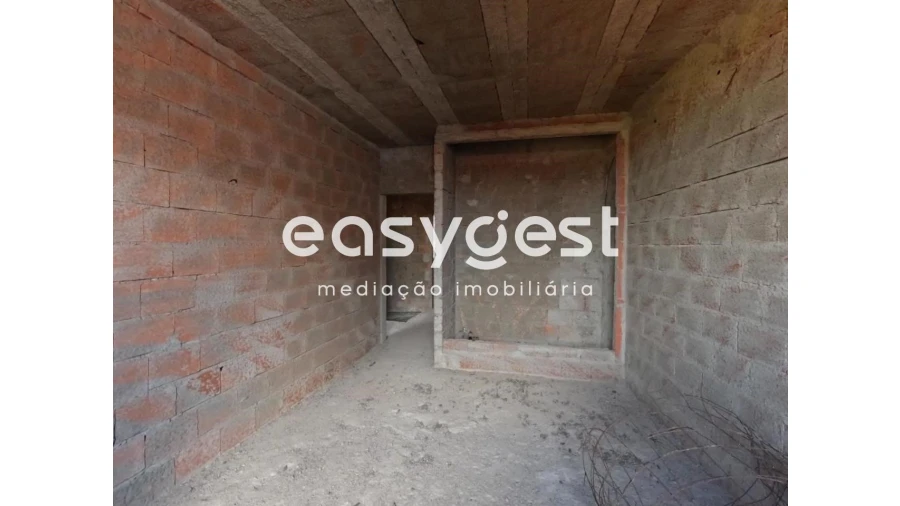 Moradia T4 para Venda em Cuba Foto 17