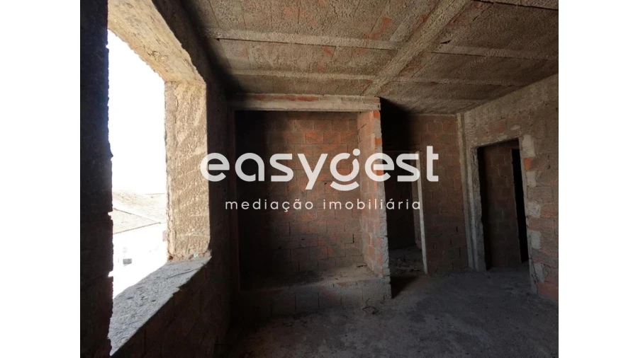 Moradia T4 para Venda em Cuba Foto 20