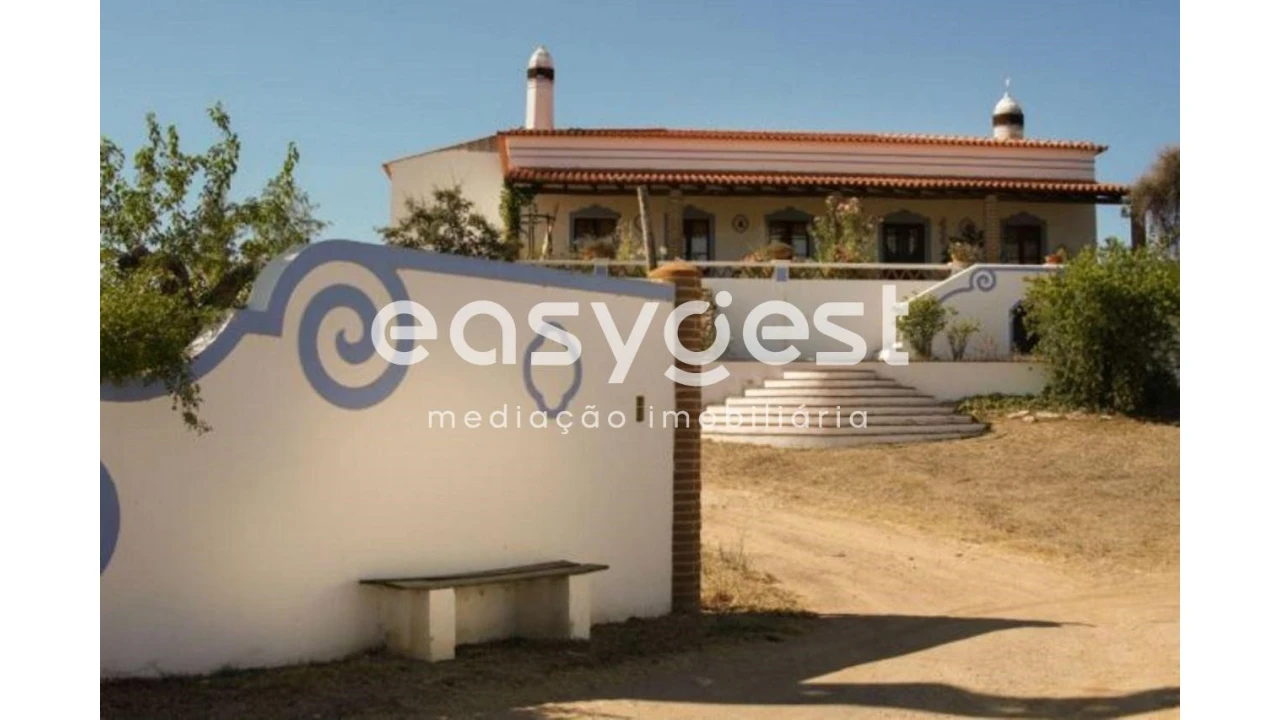 Moradia T4 para Venda em Vila Verde de Ficalho Foto 3