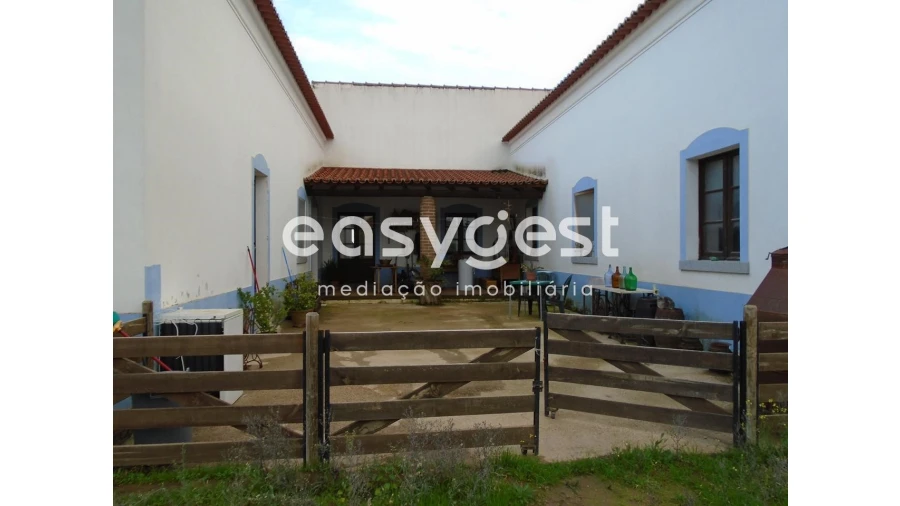 Moradia T4 para Venda em Vila Verde de Ficalho Foto 6