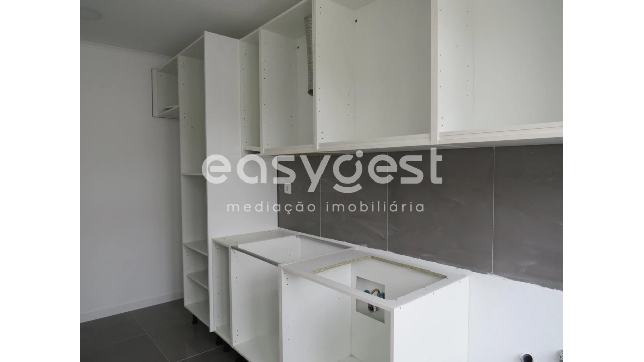 Apartamento T2 para Venda em Falagueira-Venda Nova Foto 16