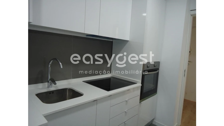 Apartamento T2 para Venda em Falagueira-Venda Nova Foto 3