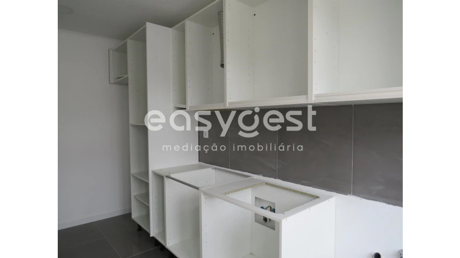 Apartamento T2 para Venda em Falagueira-Venda Nova Foto 16