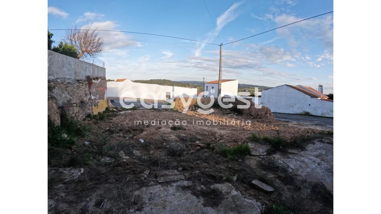 Moradia T1 para Venda em Alvito Foto 2