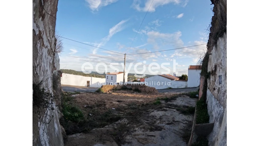 Moradia T1 para Venda em Alvito