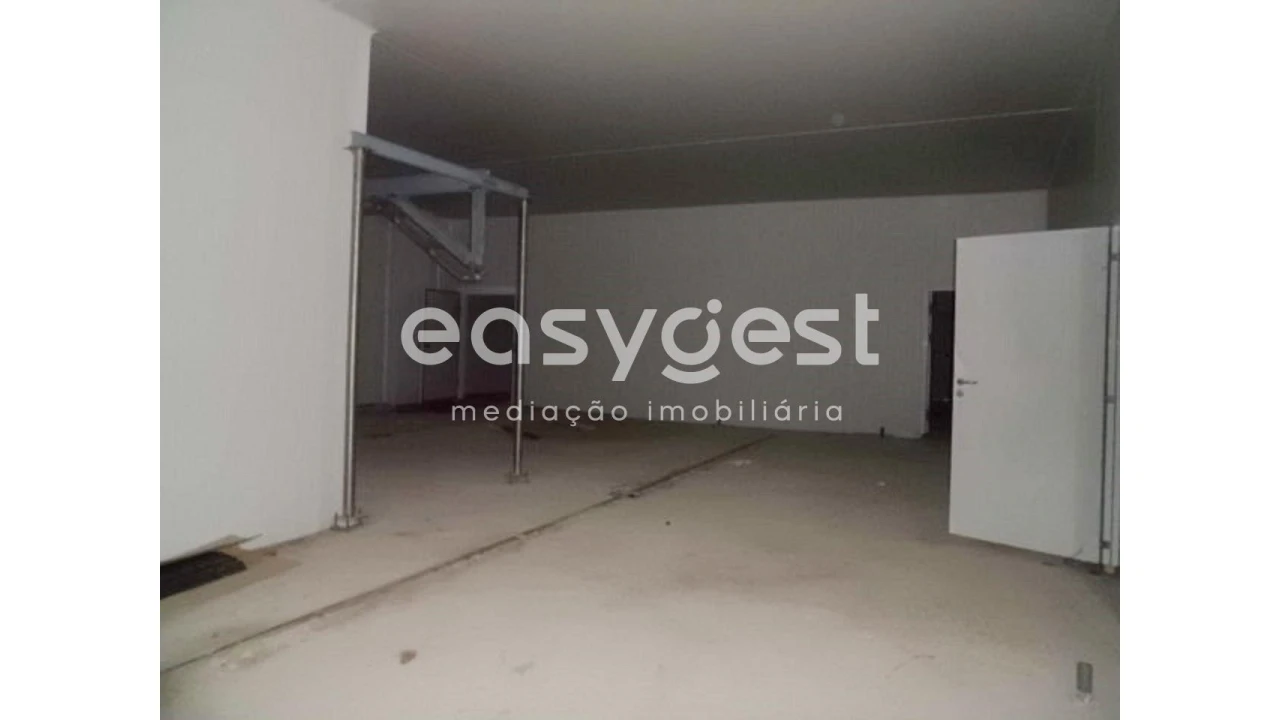 Terreno Comércio / Armazém para Venda em Ferreira do Alentejo e Canhestros Foto 6