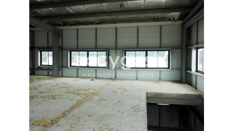 Terreno Comércio / Armazém para Venda em Ferreira do Alentejo e Canhestros Foto 2