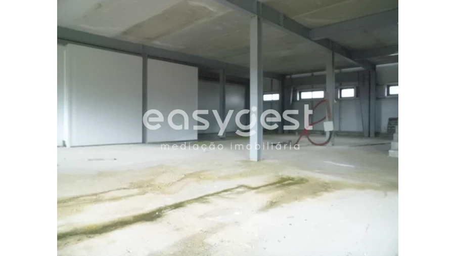 Terreno Comércio / Armazém para Venda em Ferreira do Alentejo e Canhestros Foto 3