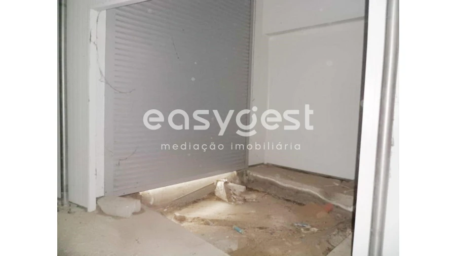 Terreno Comércio / Armazém para Venda em Ferreira do Alentejo e Canhestros Foto 10